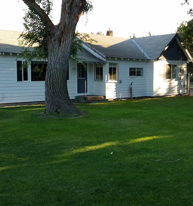 Yard maintained by owner