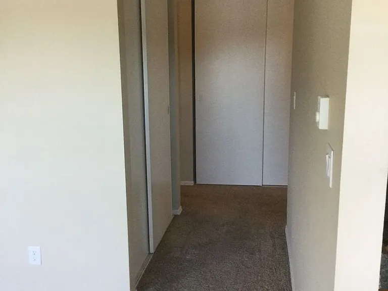 924 Shorewood Dr #B17 — Photo 14