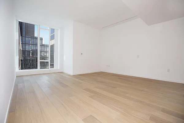 Rented by Nest Seekers International | media 47