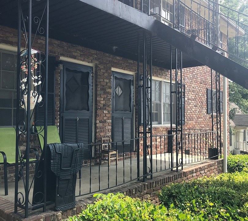 2nd image of 2858 Rosehill St APT 6