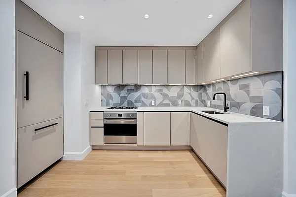 Sold by Argent Advisors LLC | media 19