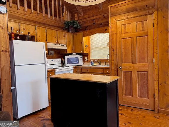 5th image of 726 Cherry Lake Dr