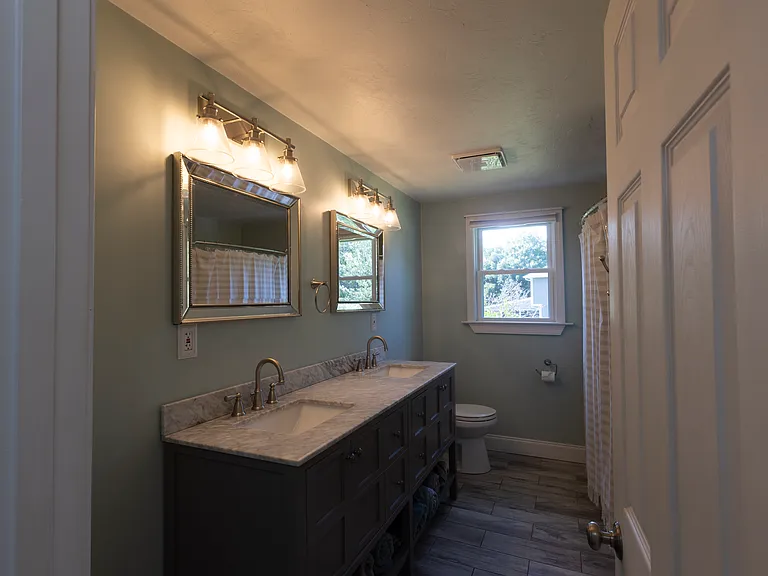 219 Prospect St — Photo 12