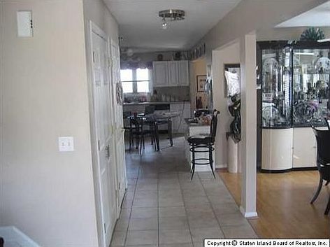 2nd image of 416 Ogorman Ave