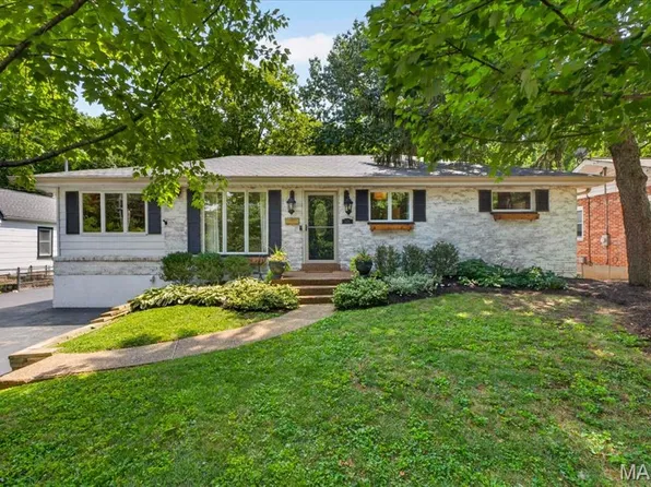 1126 Des Peres Ave, Saint Louis, MO 63119