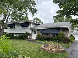12625 S Menard Ave, Palos Heights, IL 60463