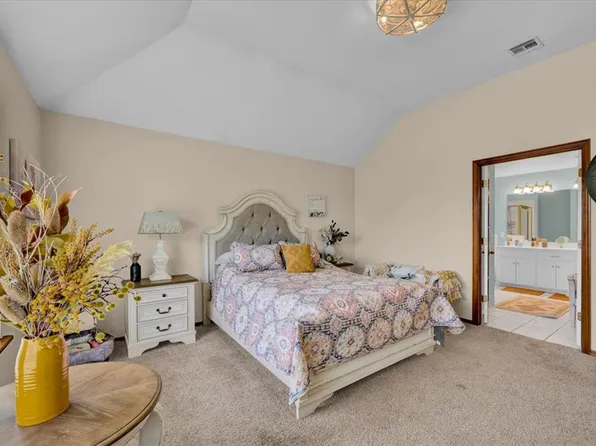 2912 Astor Dr, Norman, OK 73072