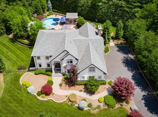 6 Par Rd, Montebello, NY 10901