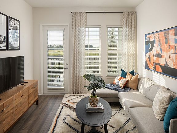 5th image of 1223 E Plant St #5026559