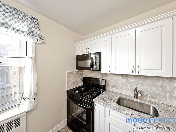 2nd image of 5610 Netherland Ave APT 6G