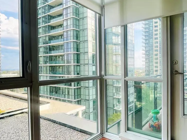 4070 Confederation Pkwy #903 — Photo 4
