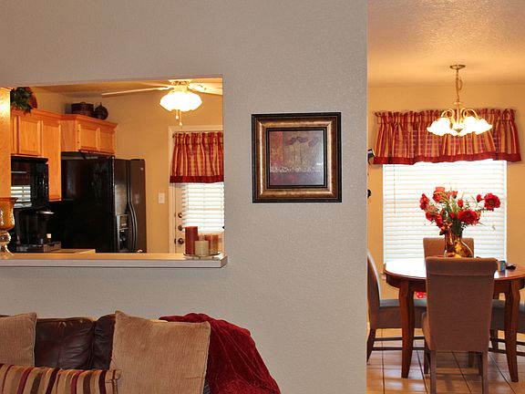 3rd image of 4609 Shawn Dr