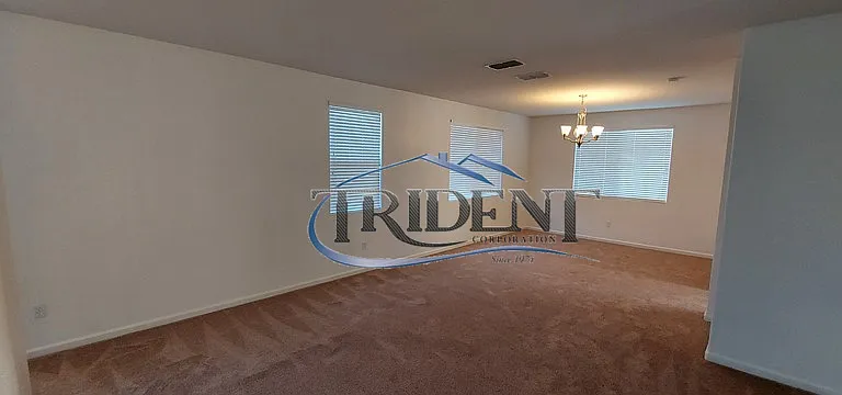 1941 Branding Iron Way — Photo 3