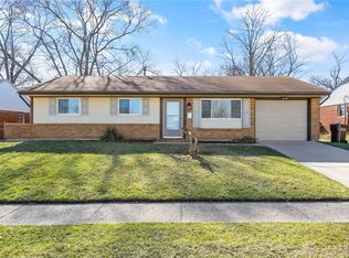 140 W Goodman Dr, Fairborn, OH 45324