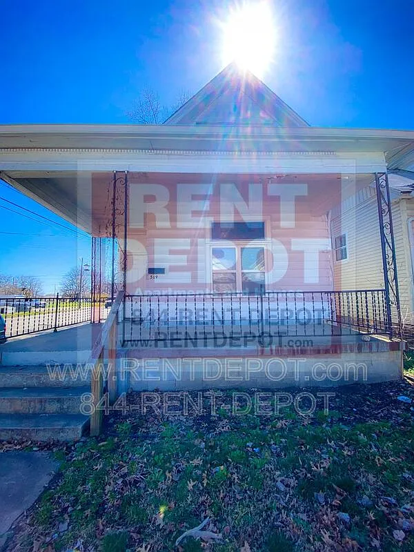 4 bed, 1.0 bath, 1982 sqft, $1,150 — Photo 1