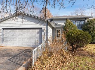 4736 Ridge Wind Trl, Eagan, MN 55122