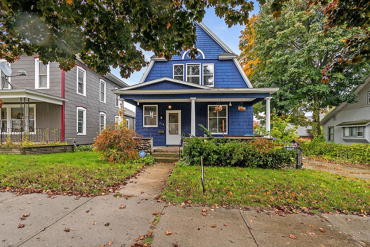 218 E Harris St, Cadillac, MI 49601 Zillow