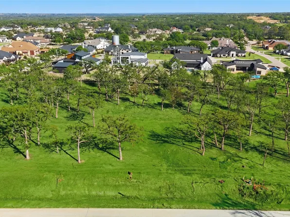 204 Kate Ct, Argyle, TX 76226