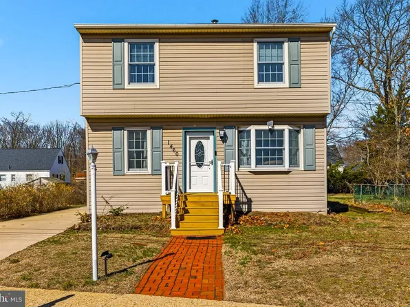 1460 Victory Dr, Westville, NJ 08093