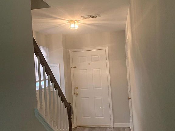 4th image of 1204D N Wayne St