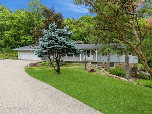 36W370 Hickory Hollow Dr, Dundee, IL 60118