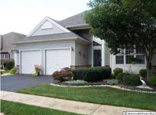 16 Milton Dr, Manchester, NJ