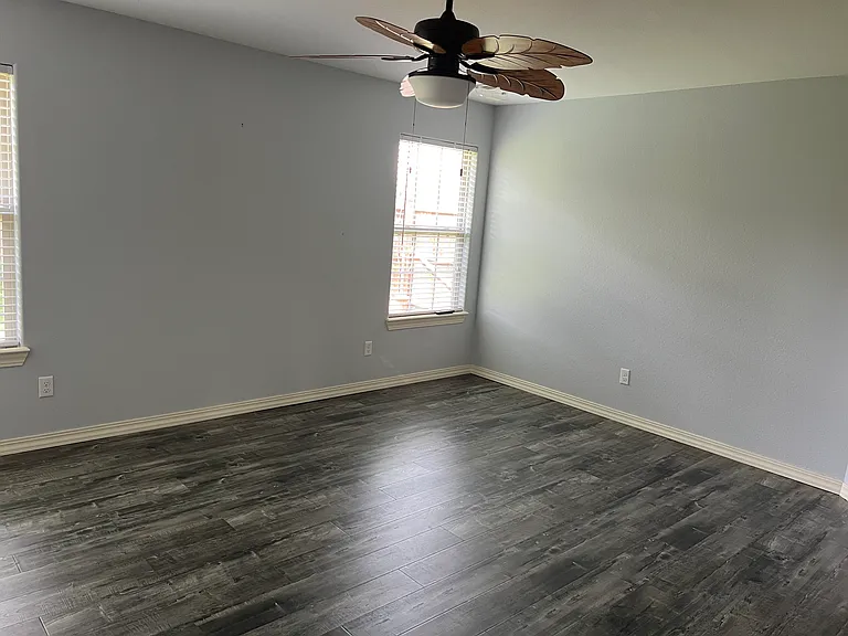 455 Holts Lake Dr — Photo 8