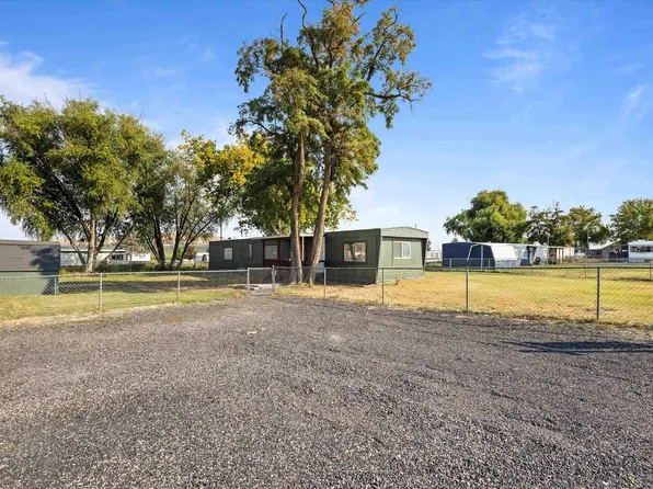 31404 E Kennedy Rd #14, Benton City, WA 99320
