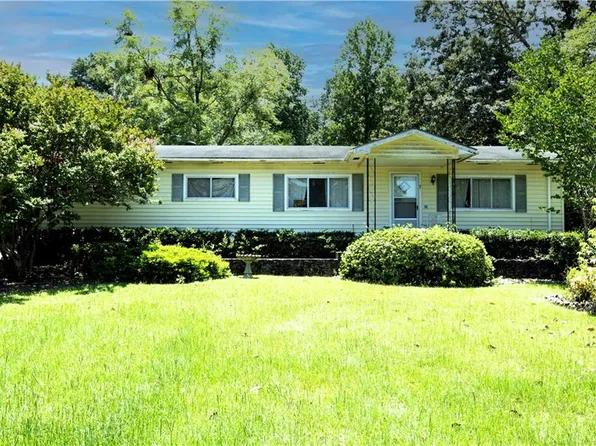 7 Avalon Ct, Seale, AL 36875