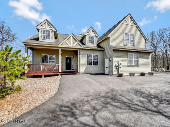 251 Wild Pines Dr, Pocono Pines, PA 18350