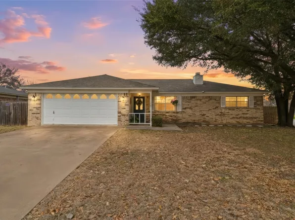 178 Norwood Dr, Woodway, TX 76712