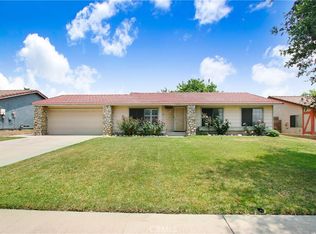 859 S Larch Ave, Rialto, CA 92376