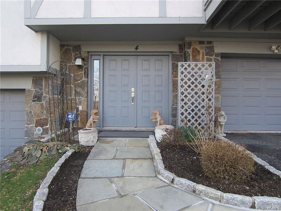 1st image of 4 Hillcrest Ave