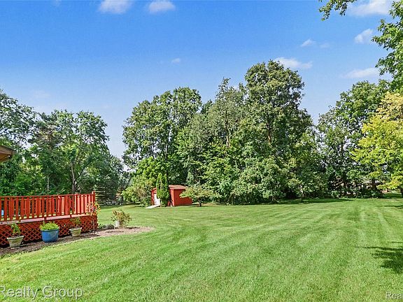 4th image of 11471-31 Mile Rd