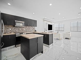 10343 NW 70th Ln #7, Miami, FL 33178
