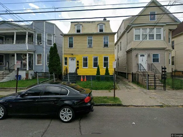 1082 Bond St #B, Elizabeth, NJ 07201