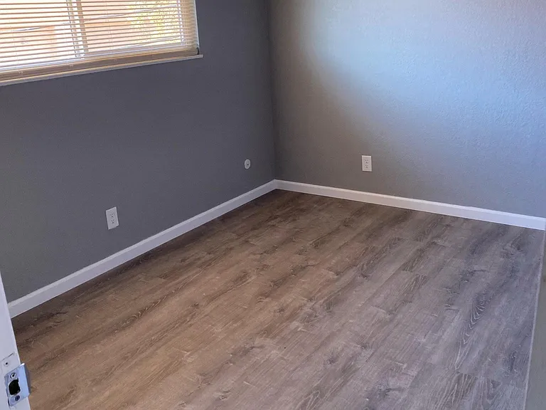 4824 E Hedges Ave #C — Photo 8
