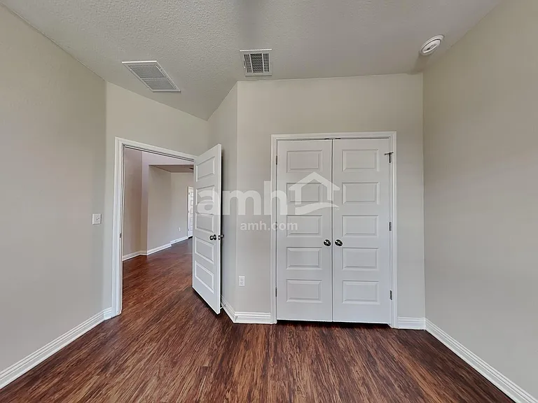 8112 Turnberry Ln — Photo 9
