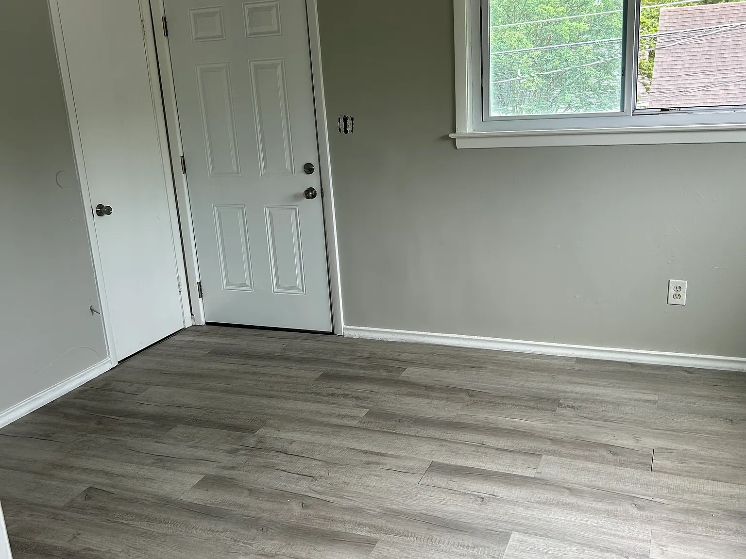 501 E Detroit St — Photo 3