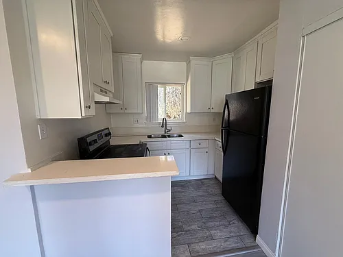 141 S Avenue 55 #12 Photo 1