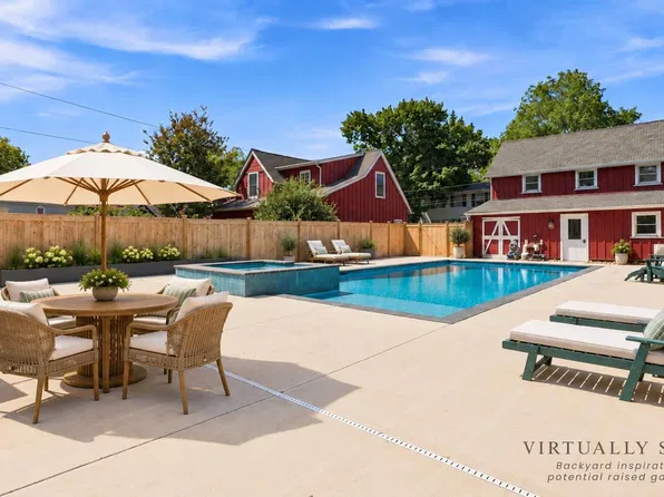 275 W Court St, Doylestown, PA 18901