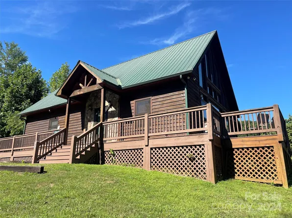 90 Twin Oaks Est, Sylva, NC 28779