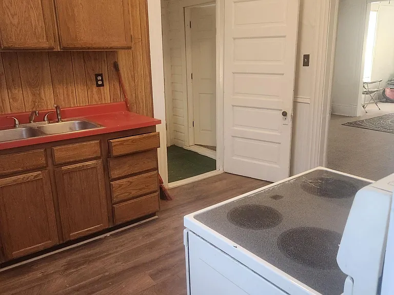 405 Lincoln Ave — Photo 8