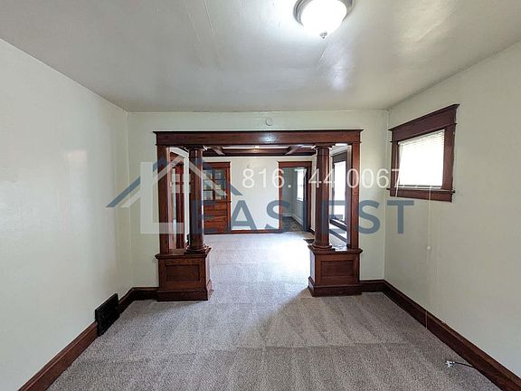 3rd image of 2421 Mersington Ave