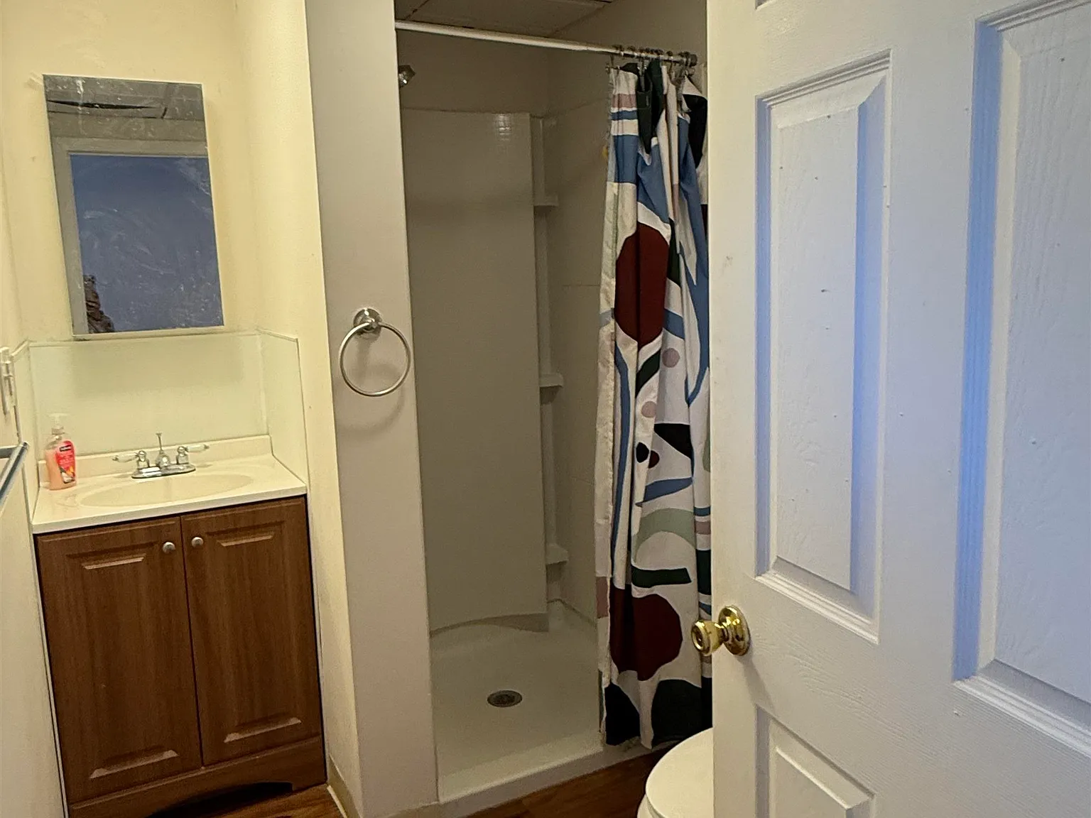 Studio, 1.0 bath, 405 sqft, $1,500 — Photo 4
