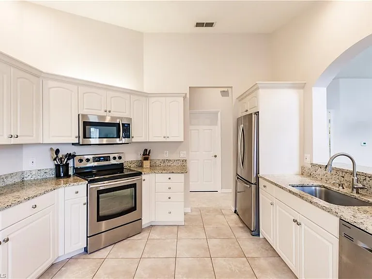 20101 Seagrove St #708 — Photo 16