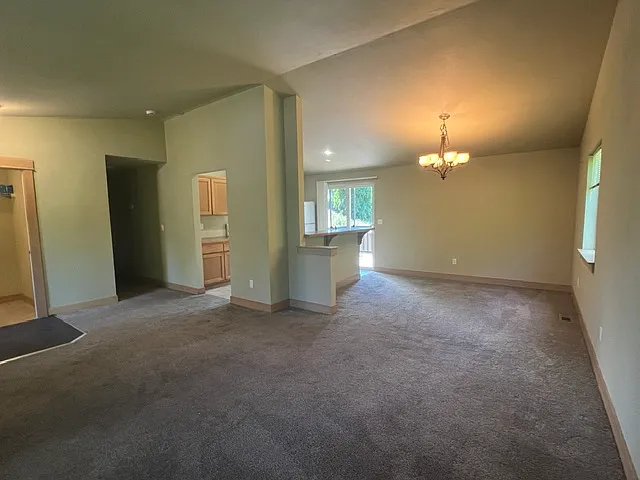 1910 Terrace Ave — Photo 7