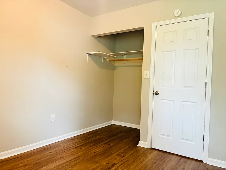 407 Gardner St — Photo 12