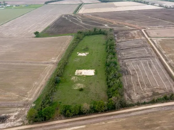 853 Jean Pierre Rd, Ville Platte, LA 70586