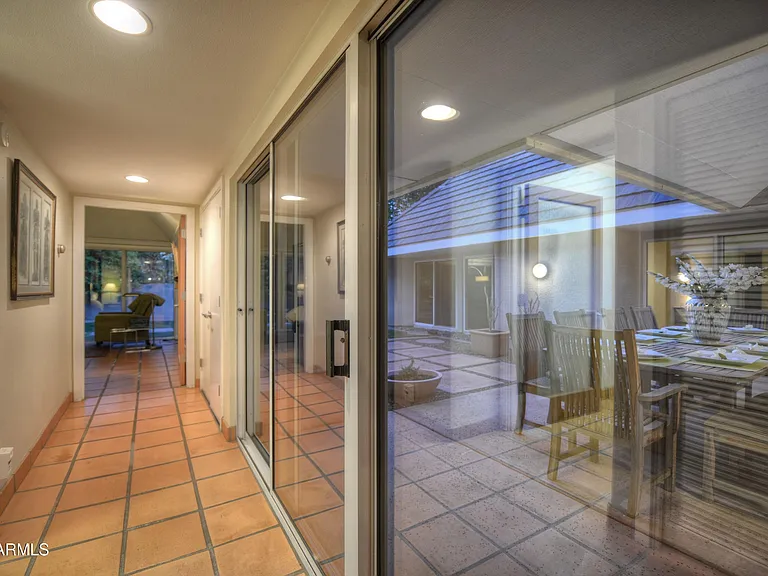 1523 W Vista Ave — Photo 10